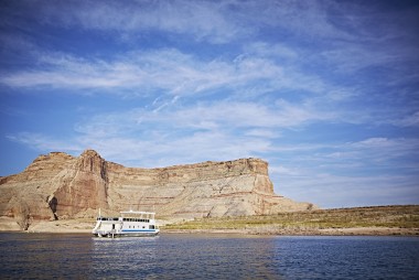 Best Places to Rent a Houseboat in Arizona